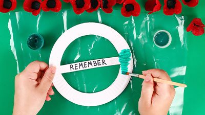 How to make a Poppy Wreath